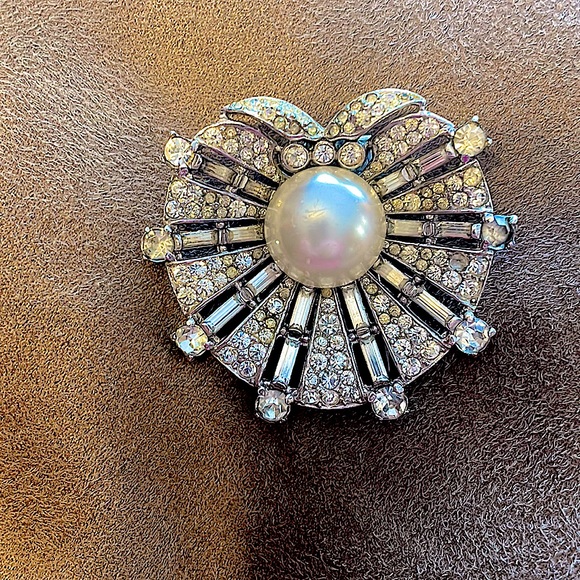 Trifari Jewelry - Signed Trifari and Sterling Jeweled Pearl Brooch
